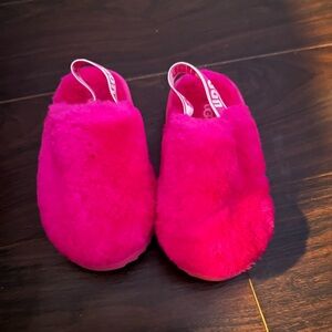Brand new Ugg slides toddler size 8 never worn